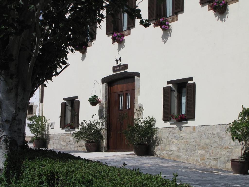 Hostal Rural Huartearena Iza Cameră foto